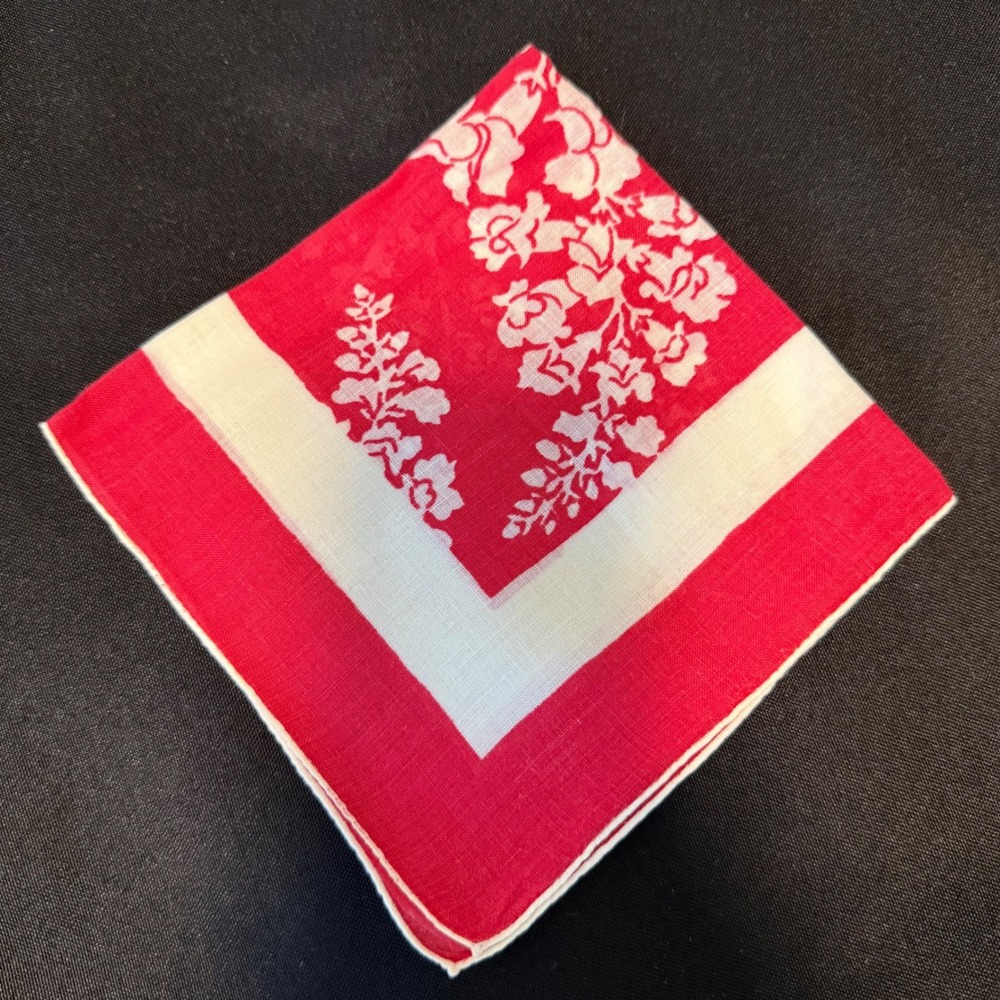 Vintage Redβ & White Floral Hankie 1950s Cotton Square Handkerchief Cottagecore